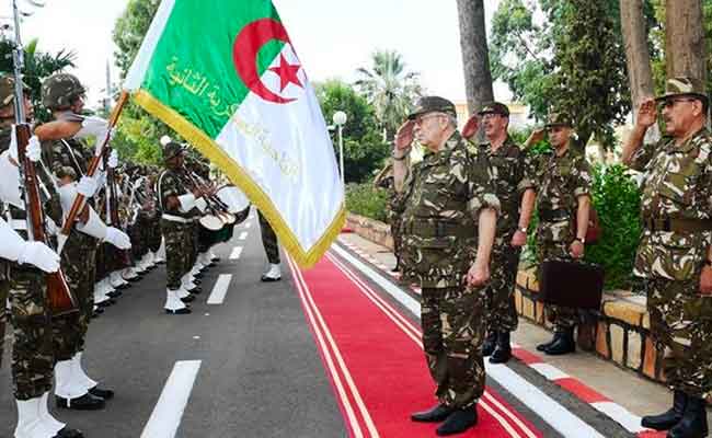 قايد صالح : “سنعمل معا ودون هوادة على إفشال المخططات الخبيثة للعصابة”