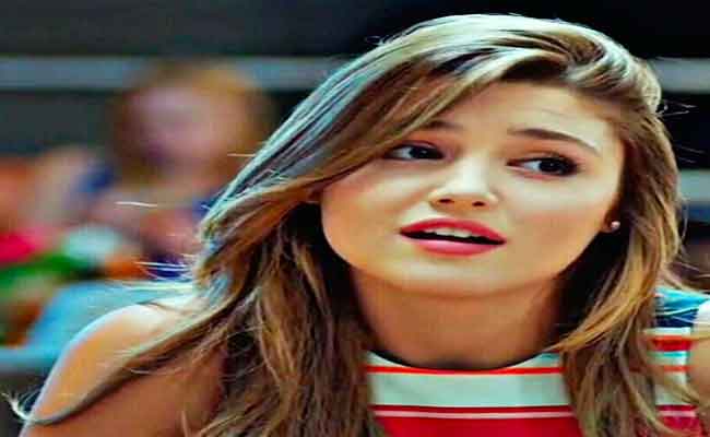 نجمة تركية تدخل عالم بوليوود…