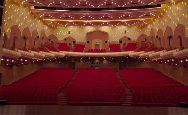 نجم الأغنية الأندلسية التلمسانية ابراهيم حاج قاسم يتألق في حفل فني بأوبرا العاصمة…