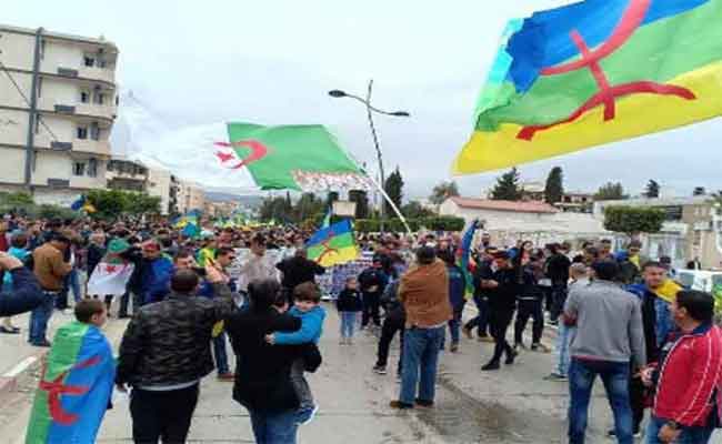 إطلاق سراح نذير فتيسي المتظاهر الذي رفع الراية الأمازيغية بمسيرات عنابة