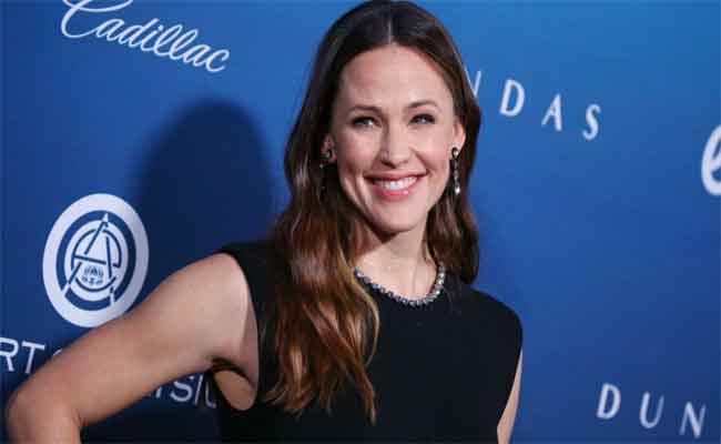 جنيفر غارنر تعود بقوة الى المسرح…