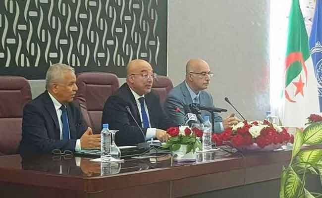 دحمون يشرف على تنصيب أونيسي خليفة المدير العام الجديد للأمن الوطني