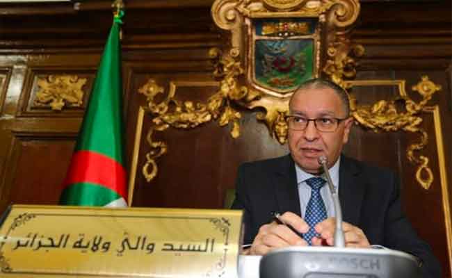 والي العاصمة يدعو إلى ضرورة التقيد بكل الإجراءات القانونية في منح الصفقات