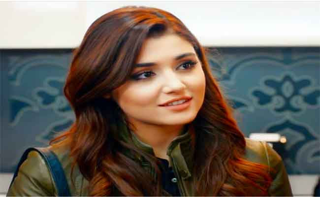 هاندا أرتشيل تتعاقد رسميا على “عزيزة” ونجم تركي يشاركها البطولة…