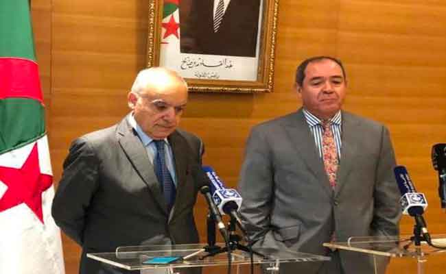 وزير الخارجية بوقدوم يجدد تمسك الجزائر بحل سياسي للأزمة الليبية