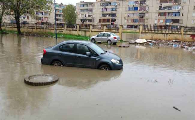 المياه تغمر عددا من أحياء بلديات ولاية سكيكدة
