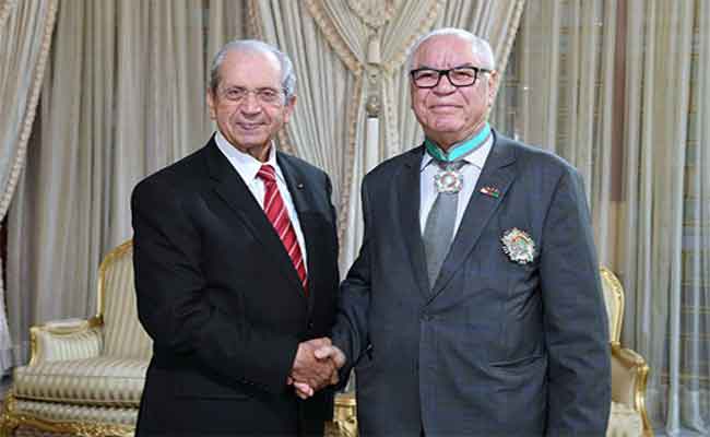 الرئيس التونسي يستقبل عبد القادر حجار بمناسبة انتهاء مهامه