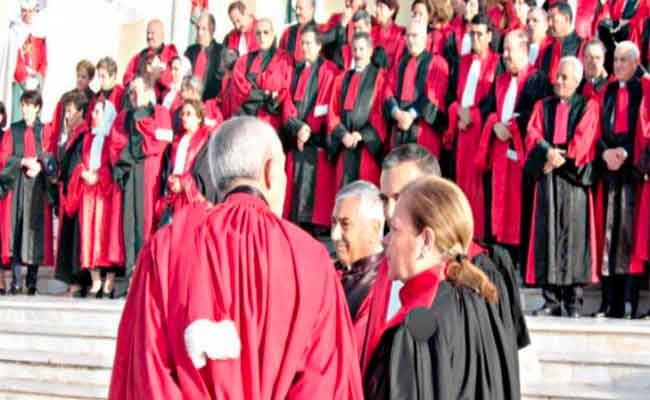 تدعيم المحكمة العليا بالعاصمة بـ100 قاض كمستشارين ومحامين عامين