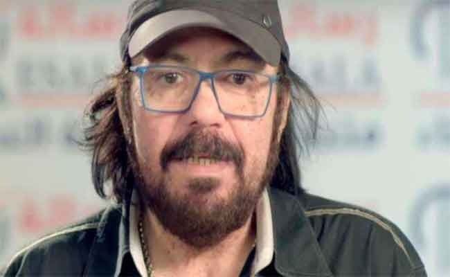 الوسط الفني يفجع بموت طلعت زكريا…