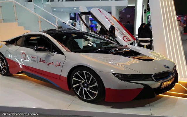 الإمارات تكشف عن السيارة 