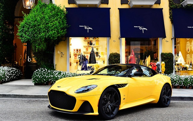 Aston Martin الجديدة...