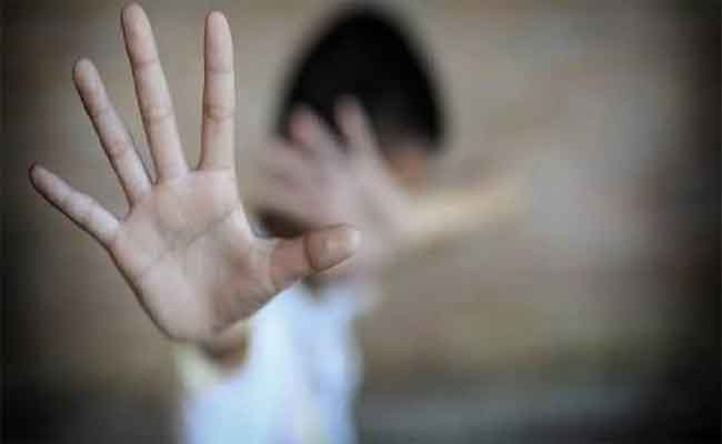 العنف المدرسي : أستاذ يرسل تلميذا إلى المستشفى بباتنة