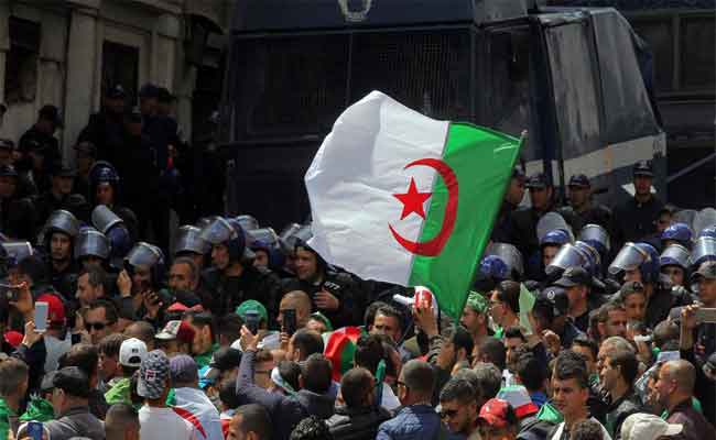 إخراج البلاد من الأزمة في عمق انطلاق الحملة الانتخابية لرئاسيات 12 ديسمبر