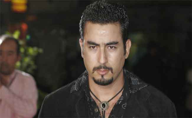 ربيع القاطي يلتقي بوالده الراحل بعد 38 سنة على وفاته…