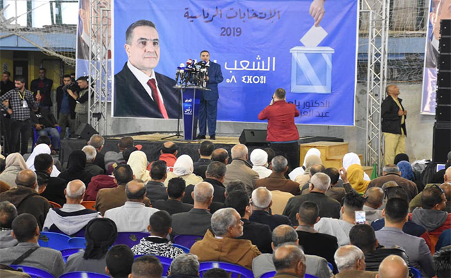 بلعيد  من بسكرة يؤكد أنه ” نظيف ” و ينحدر من منطقة ثورية لم يسير و لم يختلس و لم يسرق