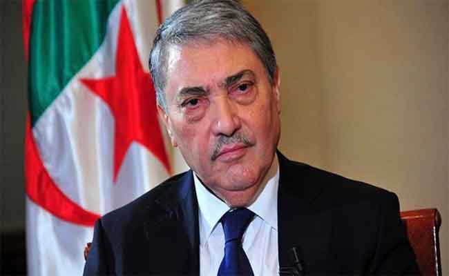 بن فليس : “قررت الانسحاب من الحياة السياسية”