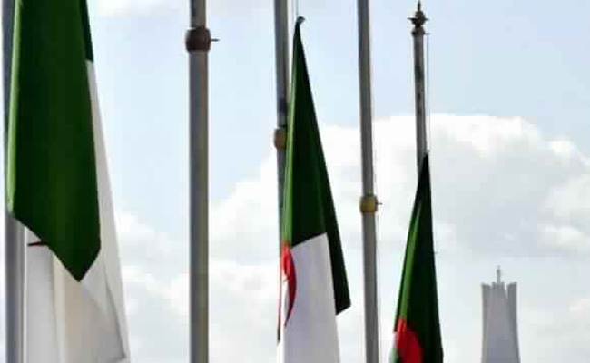 تبون يعلن عن الحداد الوطني لمدة 3 أيام إثر وفاة القايد صالح