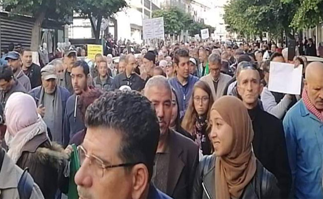 الحراك الشعبي : الطلبة في الثلاثاء الأخير من 2019 متشبتون بالتغيير