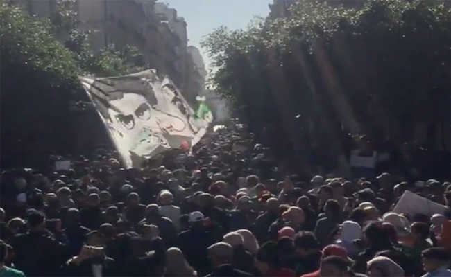 الحراك الشعبي : الطلبة في أول ثلاثاء بعد رحيل قايد صالح متشبتون بالتغيير