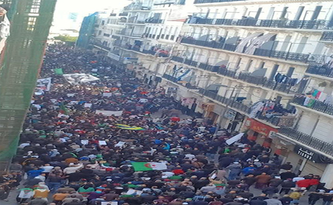 الحراك الشعبي في جمعته الـ45 : إصرار على التغيير في كل الظروف و الأزمنة