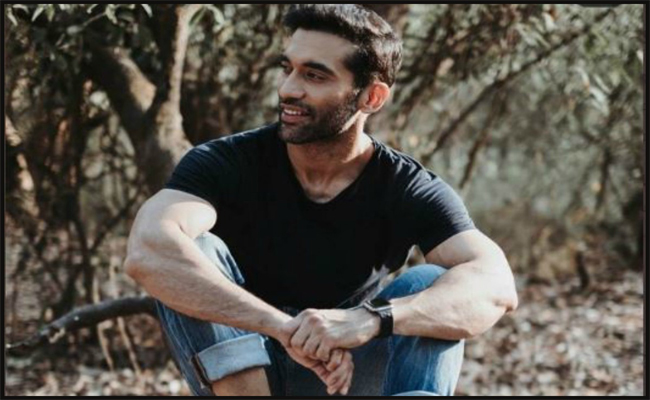 ممثل بوليوودي شهير ينهي حياته بيديه…وماعلاقة الاكتئاب…