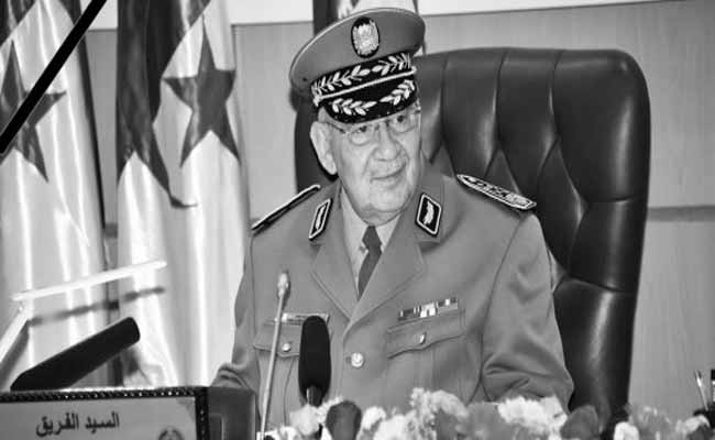 مراسم تشييع جثمان الفقيد الفريق قايد صالح غدا الأربعاء بمقبرة العالية