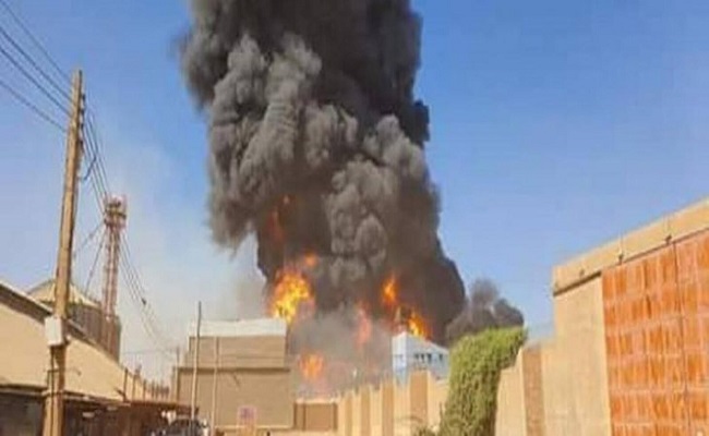 عشرات القتلى والجرحى بحريق مصنع في الخرطوم...