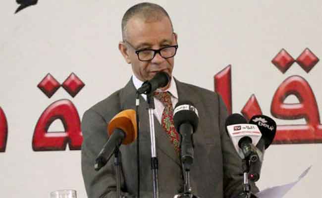 بن قرينة يقترح  إنشاء “لجنة مشهود لها بالنزاهة برئاسة تبون” لتشرف على التعديل الدستوري