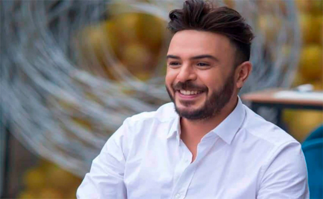 ب”خلينا نرجع”…أحمد الشريف يصالح جمهوره بعد غياب سنوات…