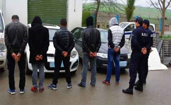 الإطاحة بعصابة مختصة في سرقة المنازل في بوحجار بالطارف