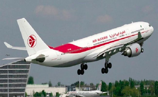 الجوية الجزائرية تنفي إلغاء أو تغيير أي رحلة بسبب “كورونا”