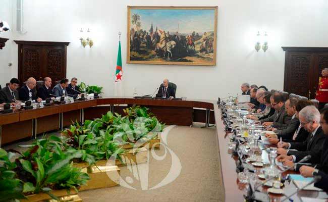 النص الكامل لبيان اجتماع المجلس الوزاري الذي ترأسه تبون