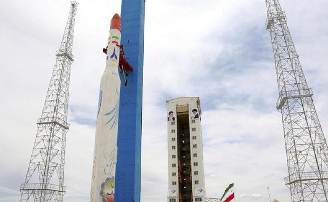 رغم التوترات الدولية إيران ستطلق قمرين صناعيين إلى الفضاء