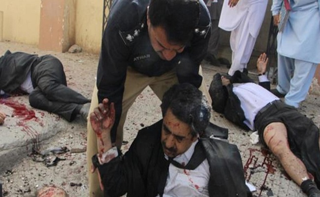 15  قتيل في تفجير مسجد في باكستان