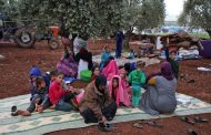 نزوح عشرات آلاف المدنيين من إدلب