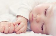 كيف يمكن أن ينام طفلكِ بدون أيّ مجهودٍ منكِ؟