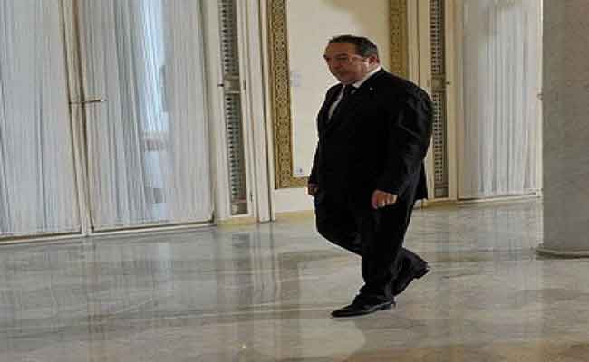 قضايا الفساد : إيداع المدير السابق للتشريفات برئاسة الجمهورية مختار رقيق السجن