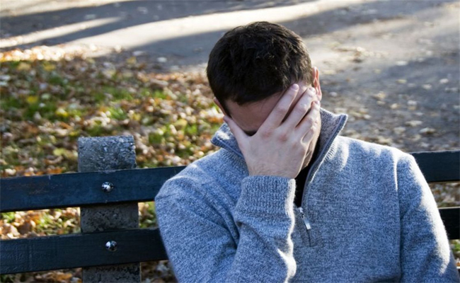 الإنطوائية تصبح مرضاً نفسياً خطيراً في هذه الحالات…!