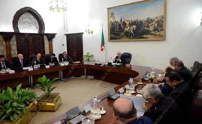 انعقاد مجلس للوزراء برئاسة رئيس الجمهورية تبون