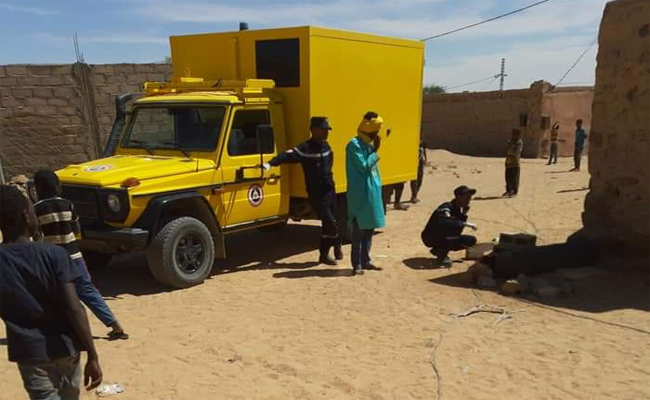 شباب يعثرون على طفل حديث الولادة مرمي بأحد شوارع تين زاواتين في تمنراست