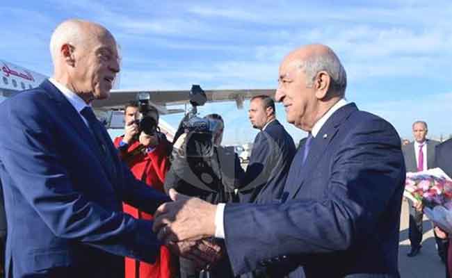 رئيس الجمهورية تبون يستقبل نظيره التونسي الذي يقوم بزيارة للجزائر