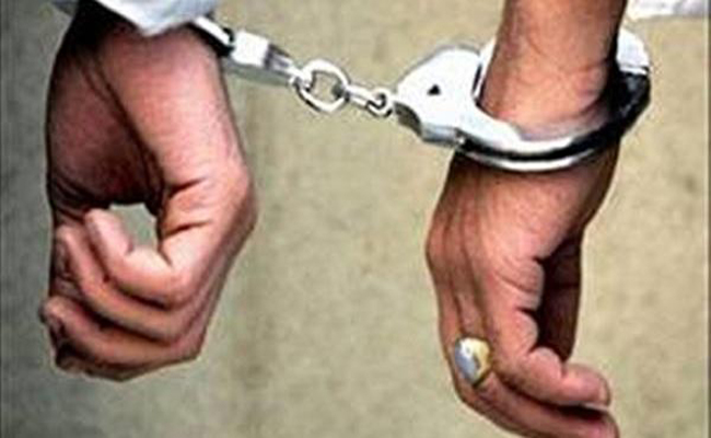 توقيف شخصين احتالا على امرأة مقابل استفادتها من سكن بقصر الشلالة بتيارت