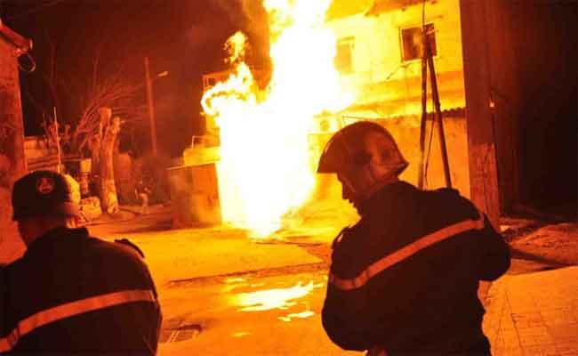 حريق بمنزل يخلف مقتل طفل و إصابة 3 أشخاص بجروح خطيرة ببرج باجي مختار