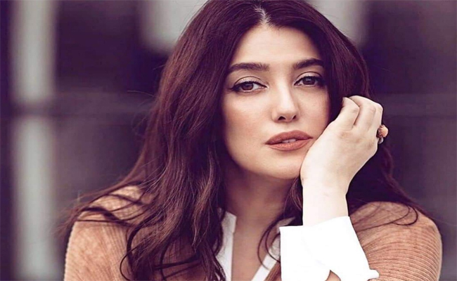 كندة علوش تجتمع مع نجمات الشاشة المصرية في حكايات “الا أنا” بعد غياب طويل عن الدراما…