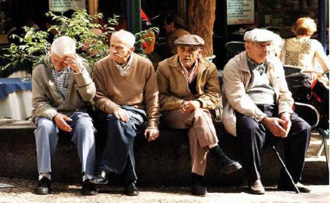 أزيد من ربع سكان الجزائر سنهم في الـ60 سنة و ما فوق