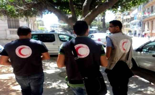 تجنيد الهلال الأحمر الجزائري 20 ألف متطوع لتقديم المساعدات والقيام بالتوعية