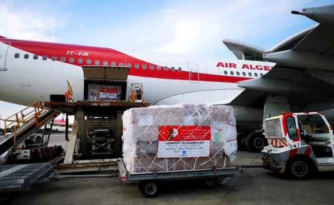 تسلم الجزائر مساعدات طبية من الصين لمواجهة وباء كورونا