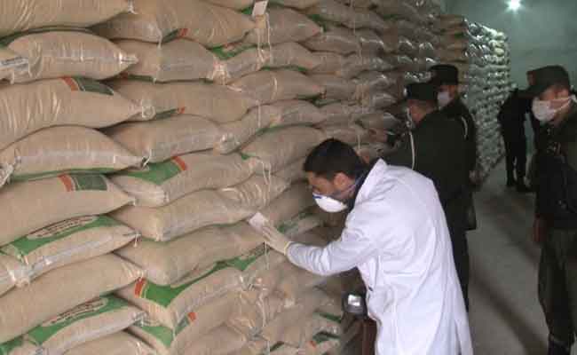 الدرك يوقف 979 شخصا و يعالج 921 قضية مضاربة وغش في المواد الغذائية