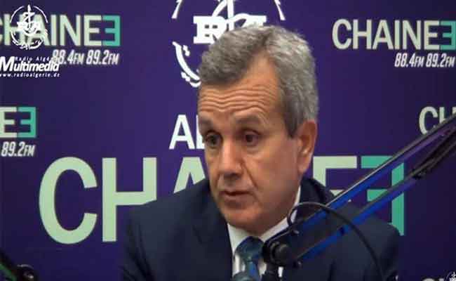 وزير الصحة يؤكد أن الجزائر “دخلت المرحلة الثالثة من تفشي  فيروس كورونا”