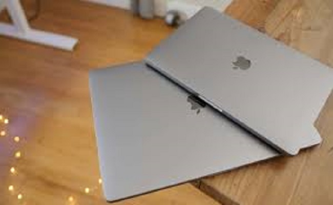 آبل تخطط لإطلاق جهاز MacBook Pro بحجم 14.1 إنشًا...